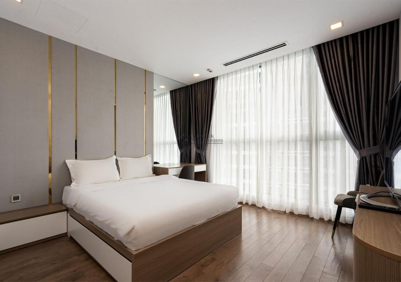 The Vinhomes Central Park Apartments - The Buildings Surrounding Landmark 81 Ho Si Minh-város Kültér fotó